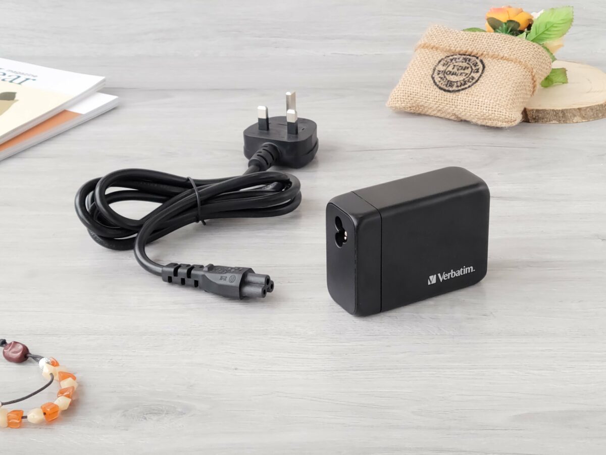 Verbatim -- 4 Port 200W PD 3.0 & QC 3.0 GaN充電器 (附AC電源線) (VB66704) - Image 5